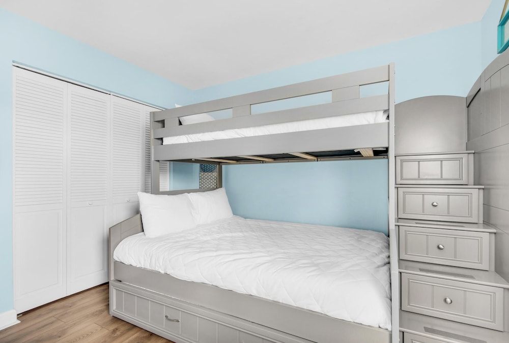 Townhome, Multiple Beds (Horizon South 8B2- Sunshine Gardens)