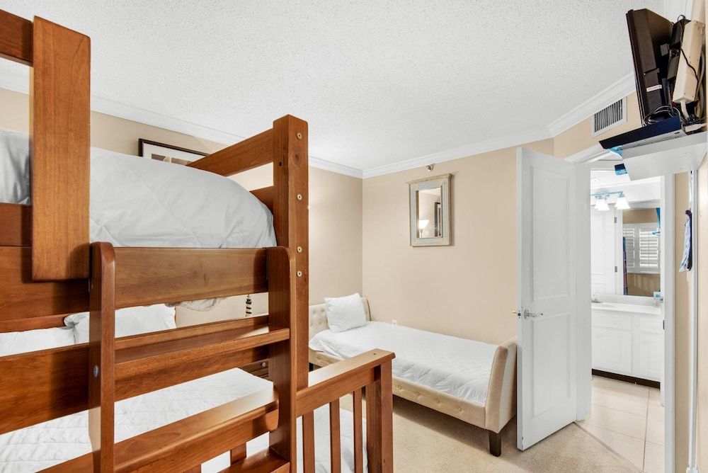 Condo, King and Sofa Bed, Balcony