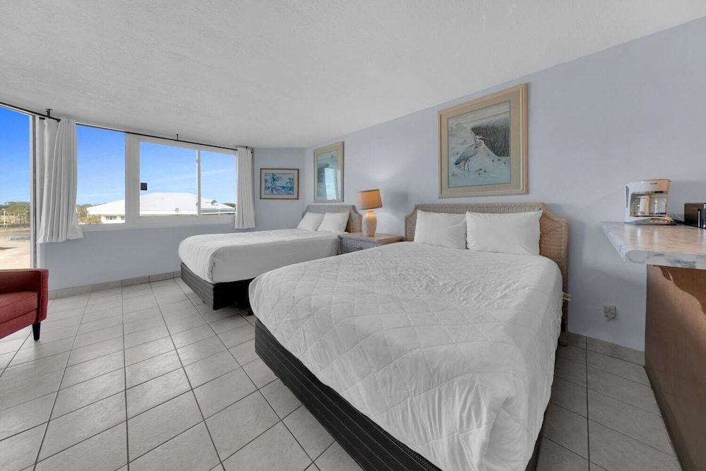 Studio, 2 Queen Beds (Top of the Gulf 416)