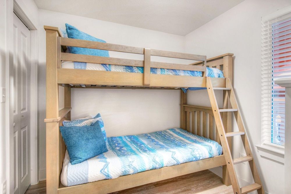 Condo, Multiple Beds (Calypso 3-202 - The Sea Suite)