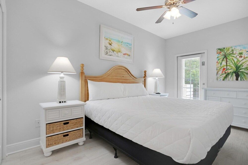 Townhome, Multiple Beds (Sea La Vie)