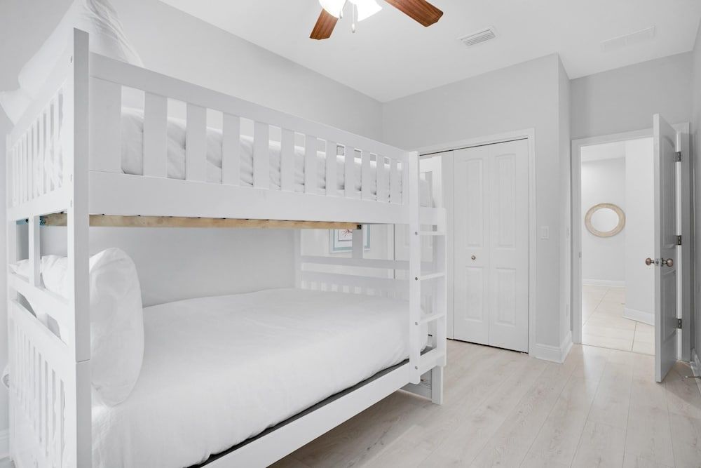 Townhome, Multiple Beds (Sea La Vie)