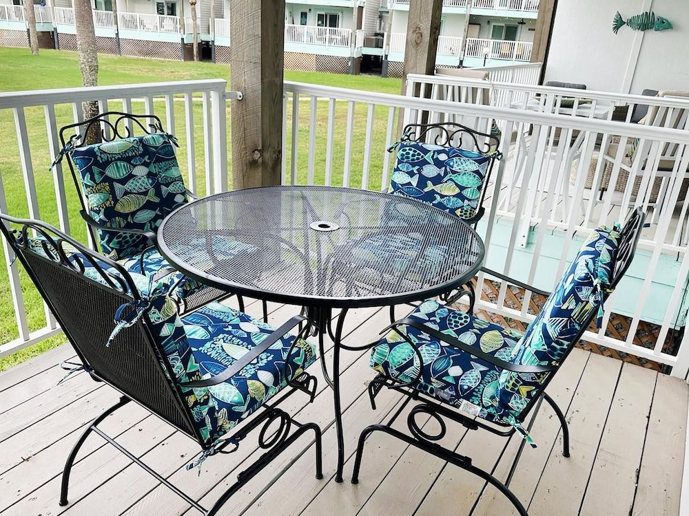 Condo, 1 King Bed with Sofa bed (Crabby Lagoon C104)