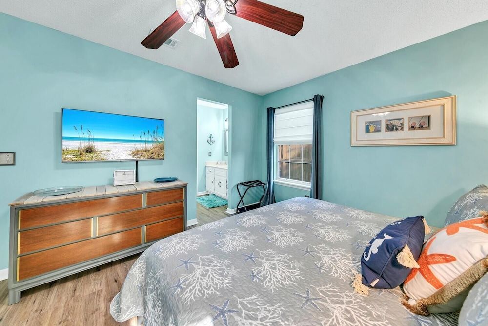 House, Multiple Beds (Manatee Summer House)