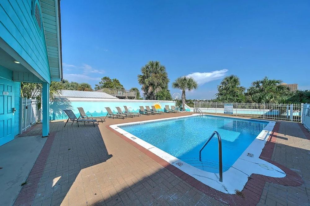 House, Multiple Beds (Summer Towne Cottages #8 - Sea-Queste)