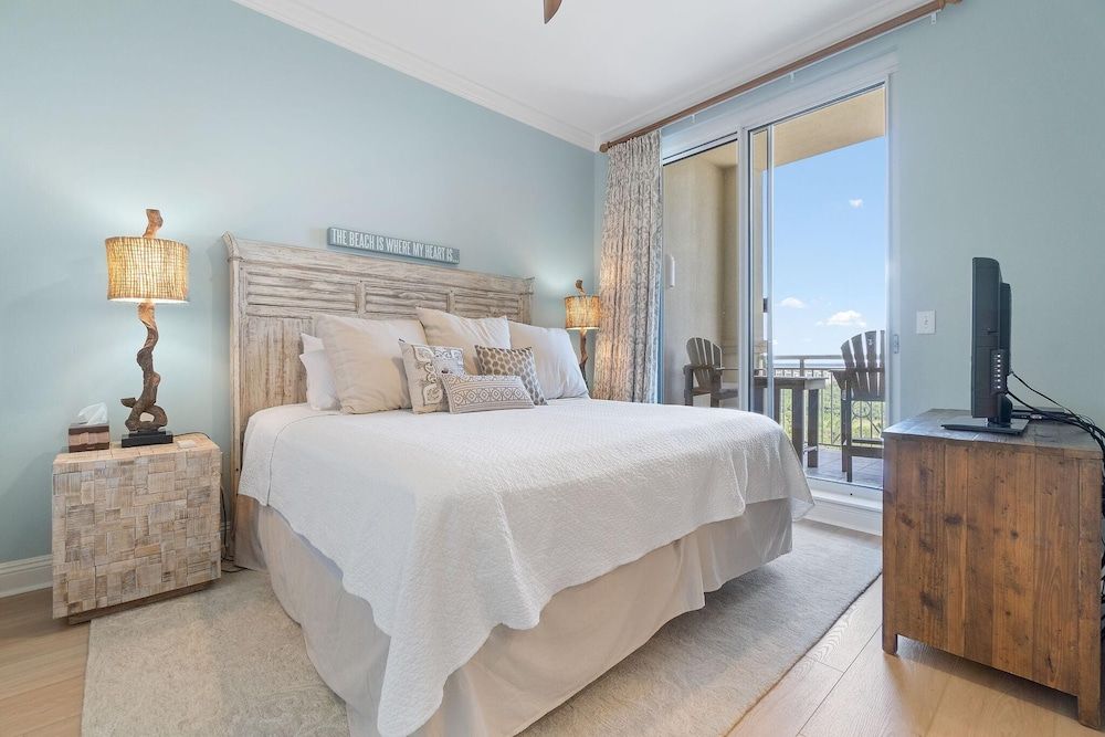 Condo, Multiple Beds (Indigo East 2002 with Private Poolsid)
