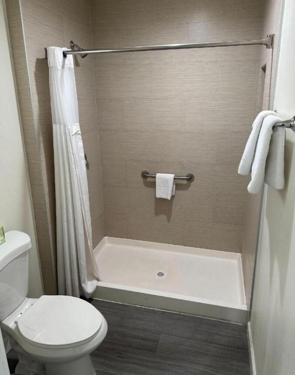 1a5db3b1e8a5c4b7954fb1e3d3586bf8