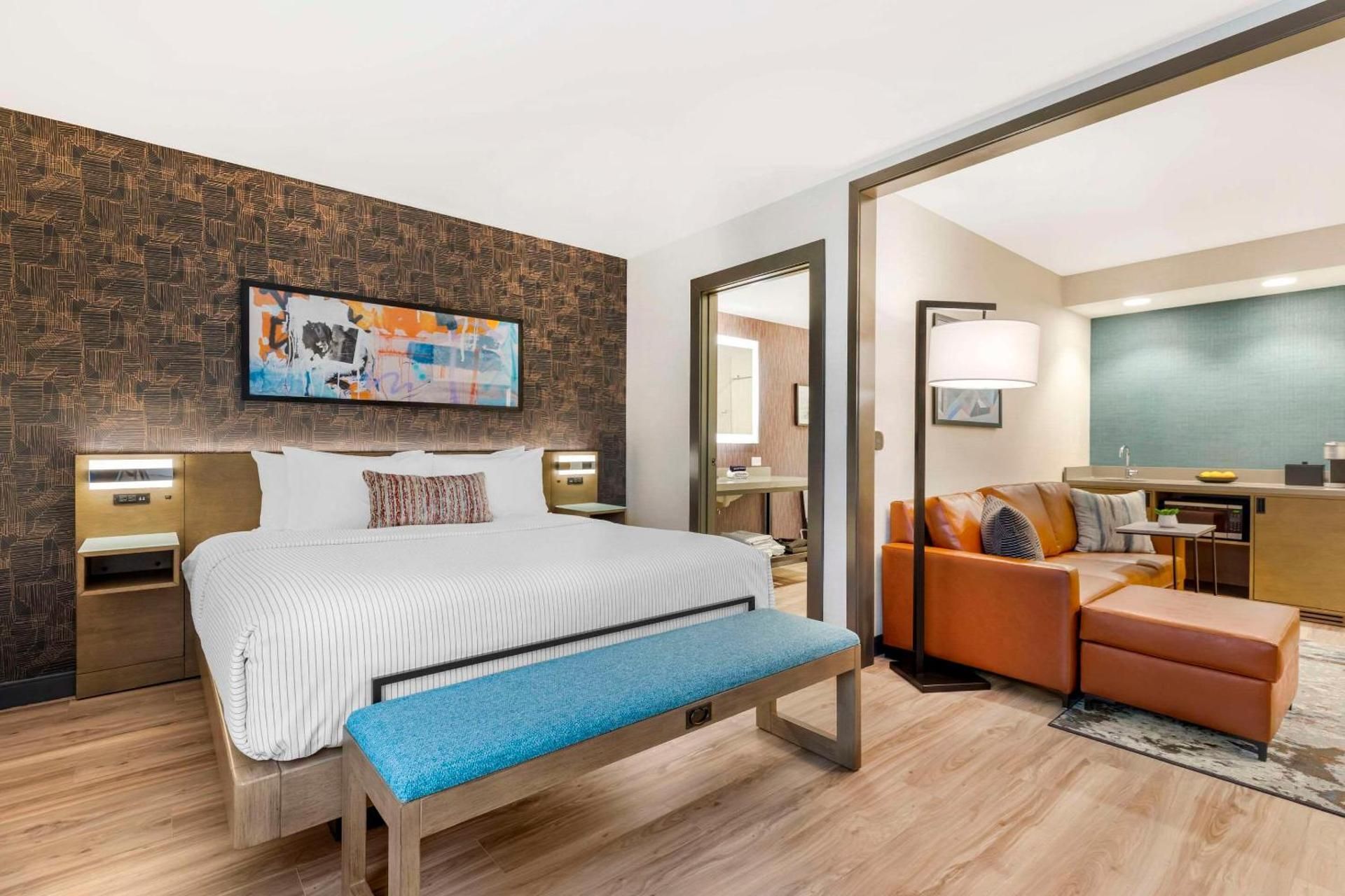 King Suite with Sofa Bed - Non Smoking