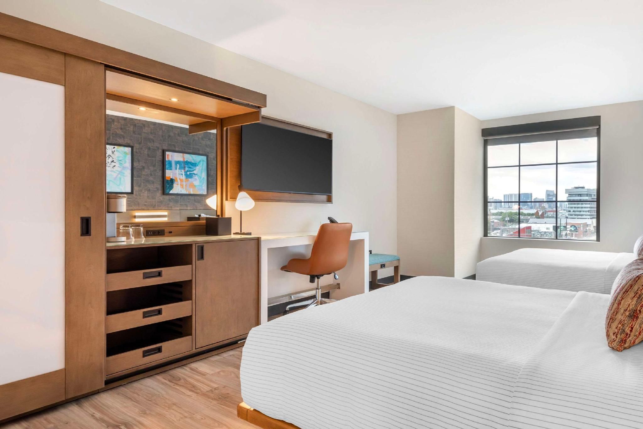 2 Queen Beds, Nonsmoking, Accessible