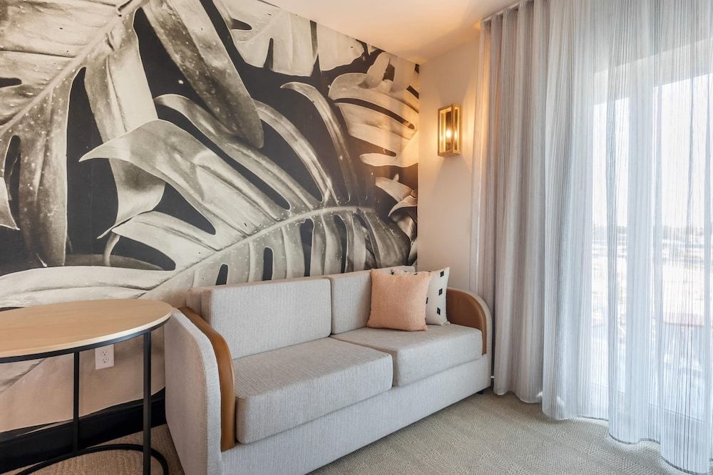 Cambria Hotel Rehoboth Beach Standard Room, Multiple Beds, Non Smoking, Balcony 5