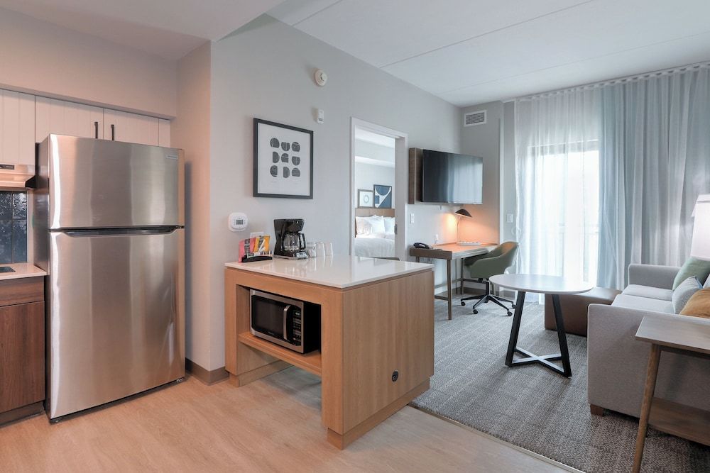 Staybridge Suites Pigeon Forge Smoky Mtns by IHG Suite, 1 Bedroom, Accessible, Kitchen (Communications) 3