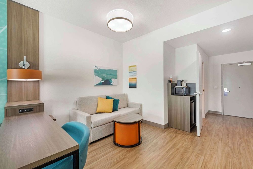 Comfort Suites Titusville near Kennedy Space Center Suite, 1 King Bed with Sofa bed, Non Smoking 9