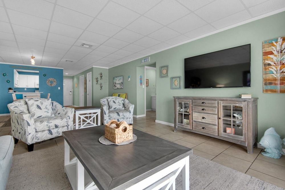 Sans Souci Unit 305
