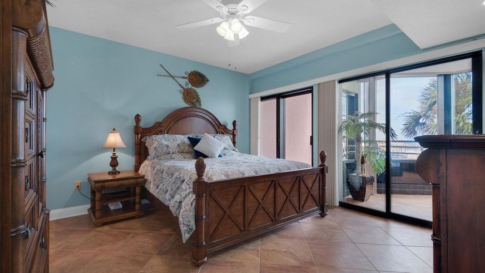 Apartment, Multiple Beds (Palm Beach Club 4-127  Parrot-dise Pa)