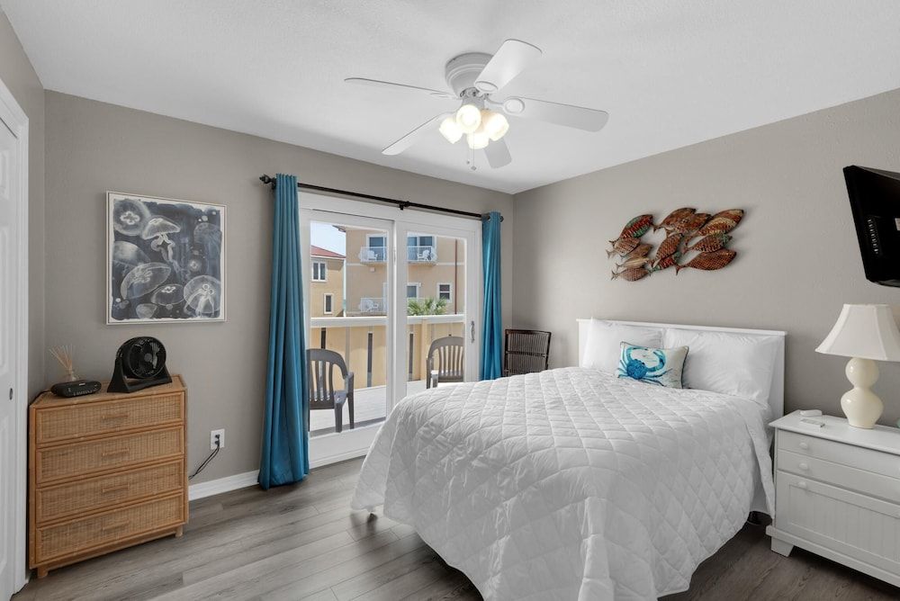 Regency Cabanas E1