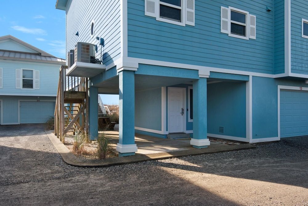 Portside Villas Unit 13