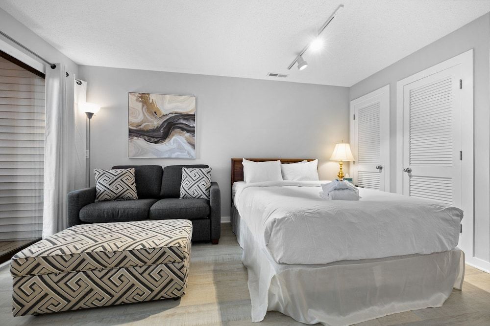 Signature Condo, 1 Queen Bed