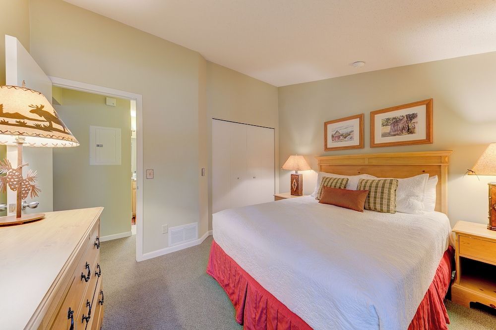 Signature Condo, 1 Queen Bed (7)