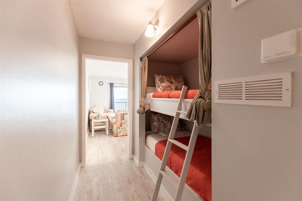Condo, 1 King Bed with Sofa bed (The Summit 618)