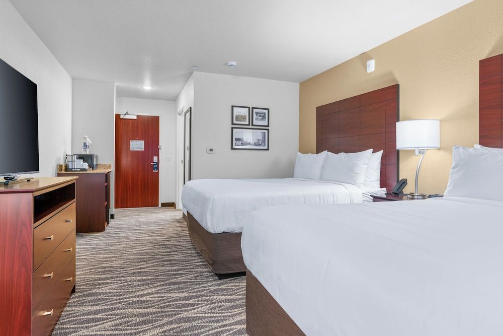 Cobblestone Hotel & Suites - Lynden Room, 2 Queen Beds, Non Smoking