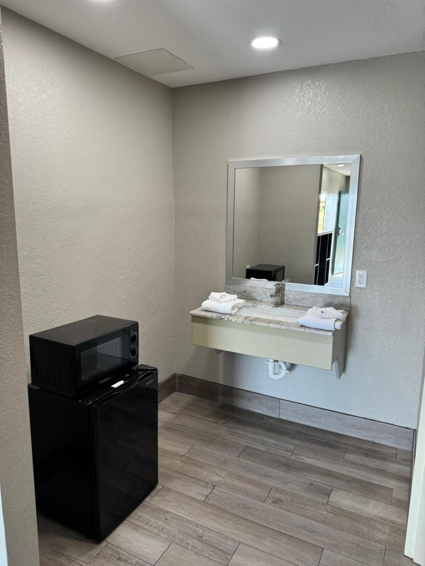Economy Double Room