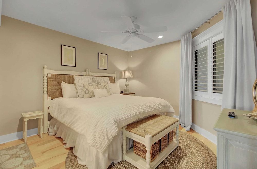 Apartment (3 Bedrooms)
