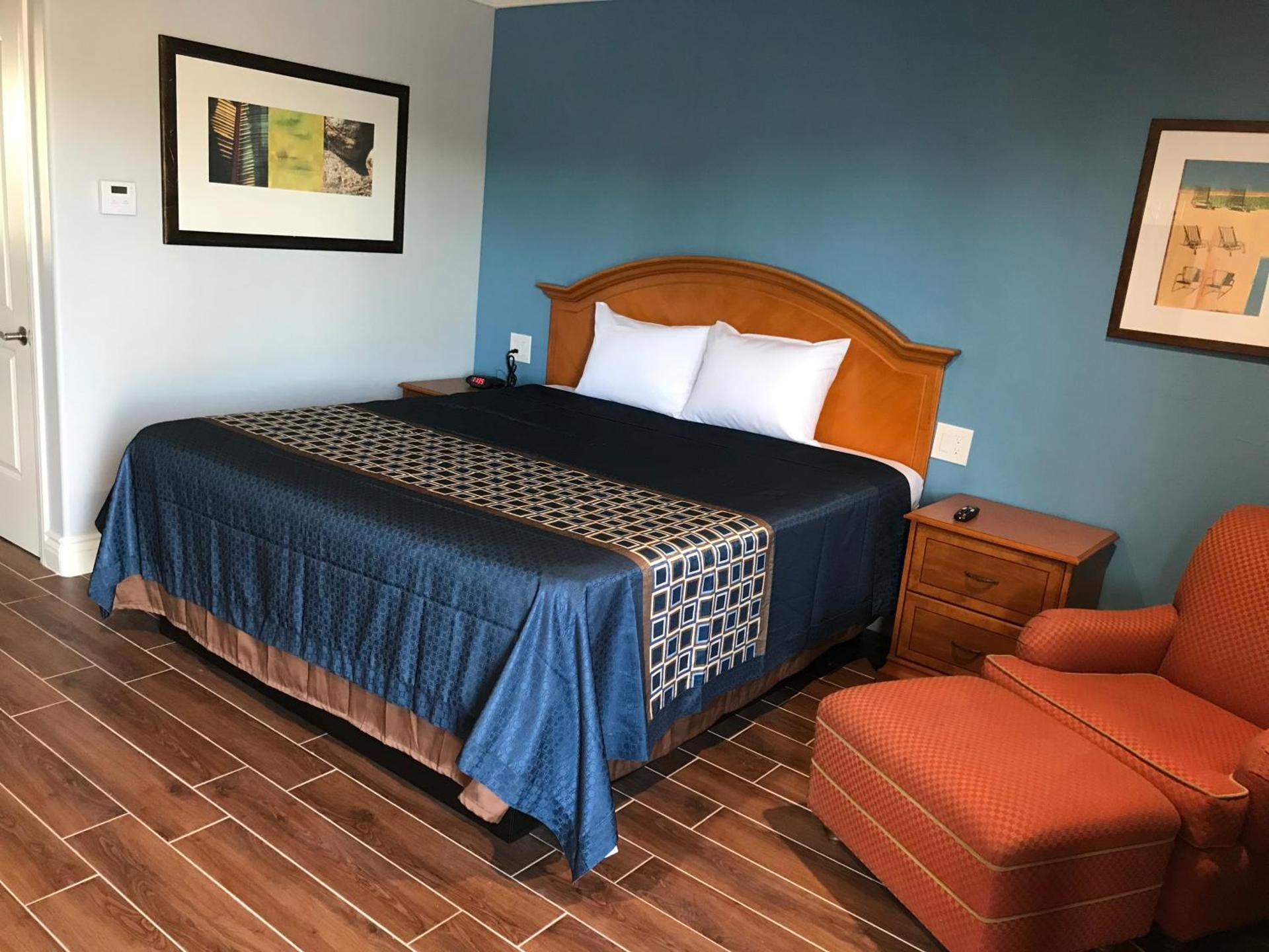 Deluxe King Room