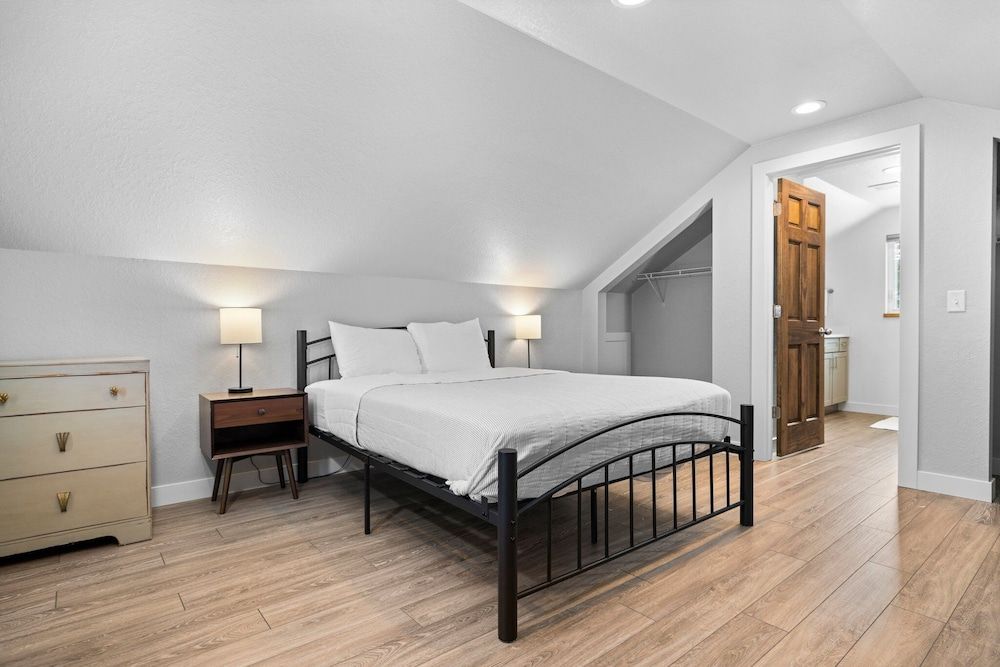 4BDR Retreat Downtown & East Bay 3191 Luxury House 2