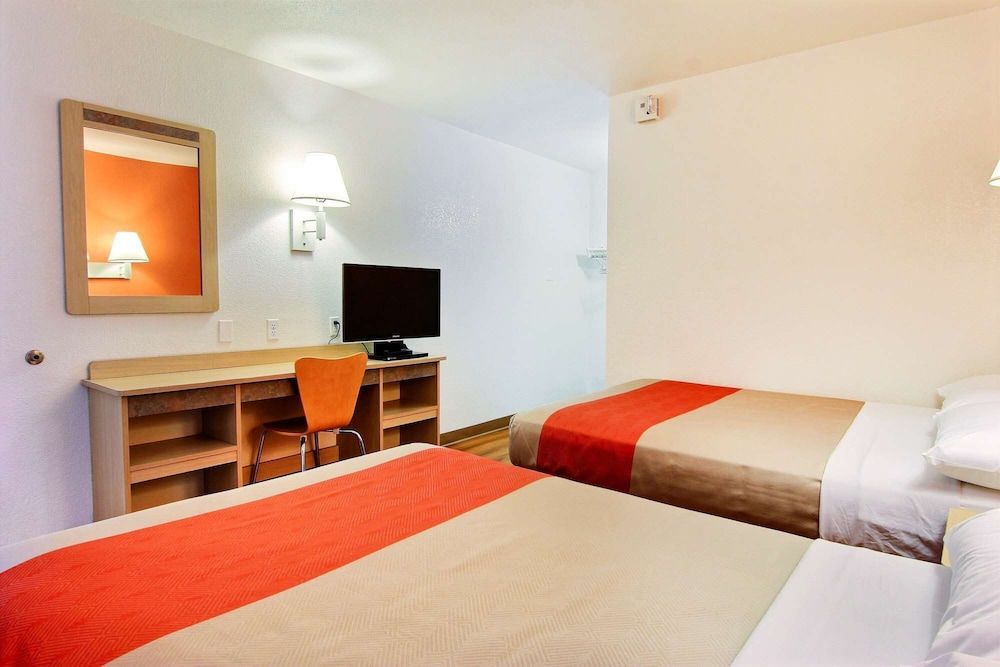 Motel 6 Kingsville, TX Standard Room, 2 Double Beds, Non Smoking 2