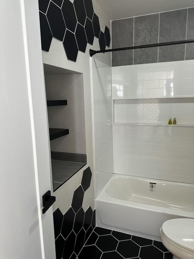 Tirrito Farm Royal Tent 5