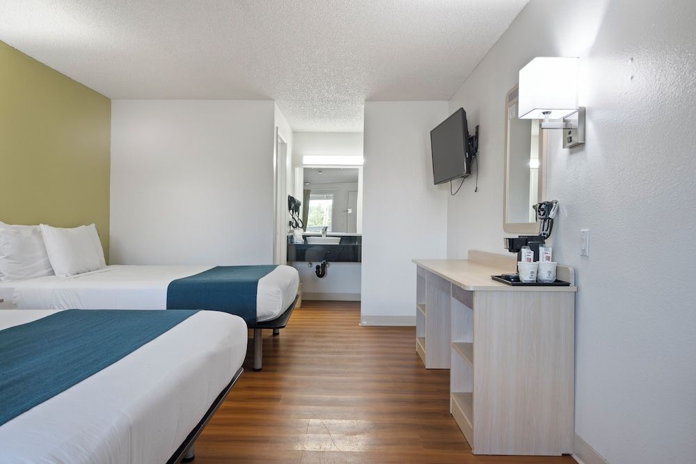 Motel 6 Clarkston, WA Standard Room, 2 Queen Beds, Non Smoking 19