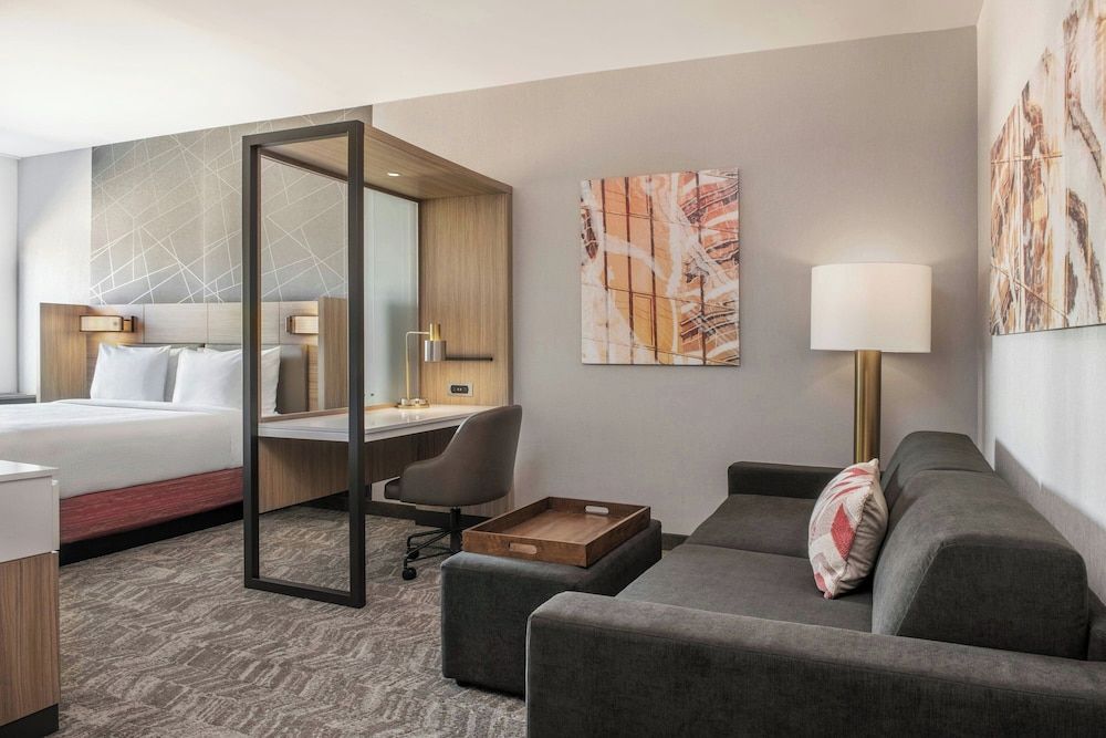 SpringHill Suites by Marriott Phoenix West/Avondale Suite, 1 King Bed 8