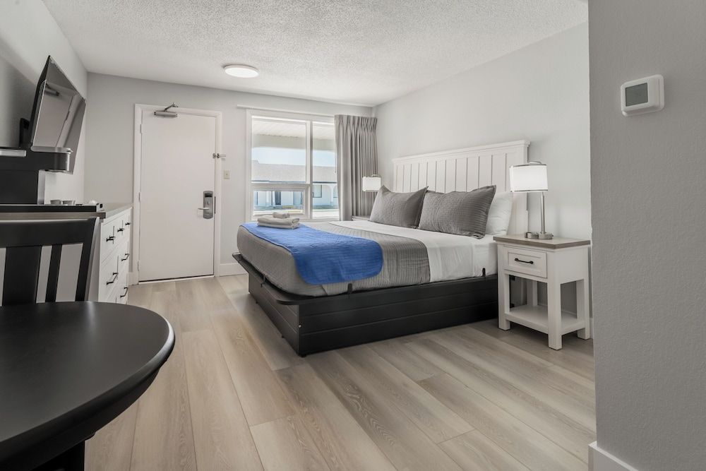 Mia's Boutique Hotel COURTYARD room, 1 King Bed, Across the street from the Beach