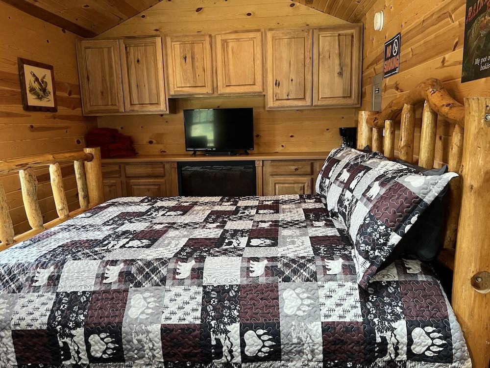 Classic Cabin