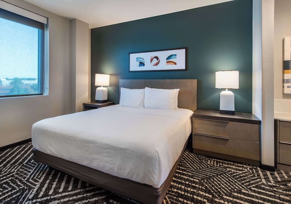 Hyatt House BWI Airport Baltimore Suite, 1 King Bed with Sofa bed, Kitchen 3