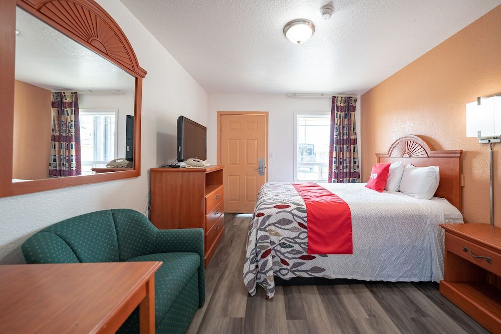 Premium Room, 1 Queen Bed, Kitchenette