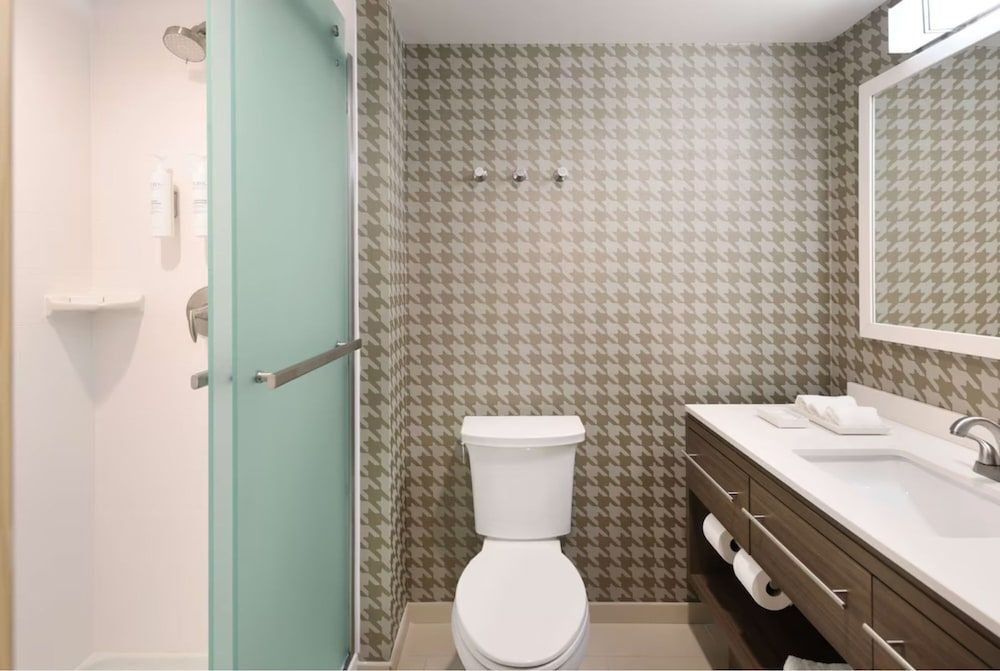 Home2 Suites Lynchburg Studio, 2 Queen Beds, Accessible (Hearing) 4