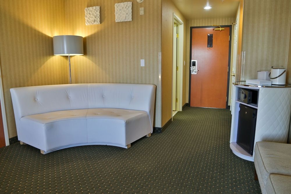 Sweetwater Lodge Deluxe Room, 2 Queen Beds, Non Smoking, Valley View 3