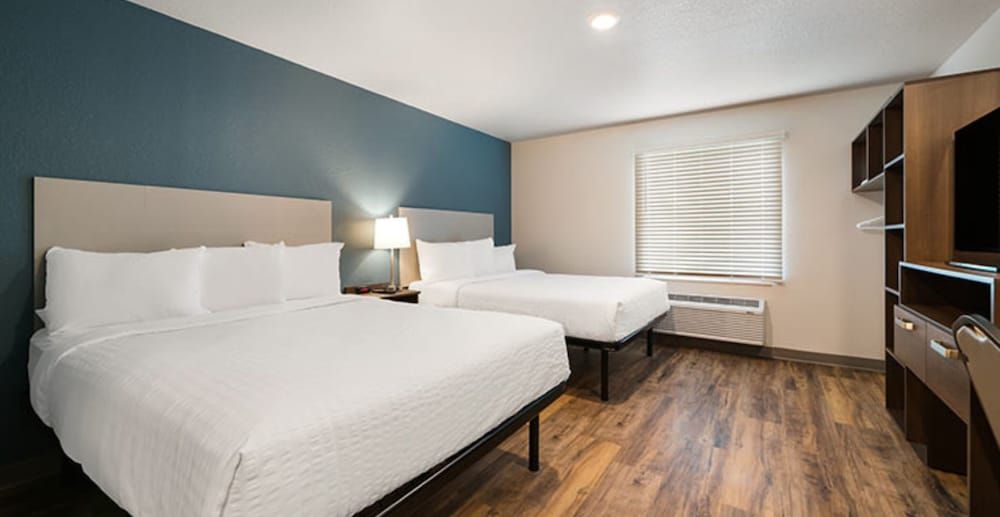 Queen Suite Two Queen Beds