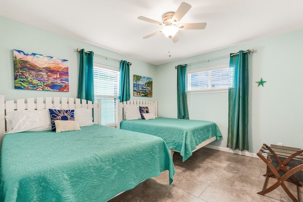 House, Multiple Beds, Pool Access, Ocean View (Boogie Board Bungalow)