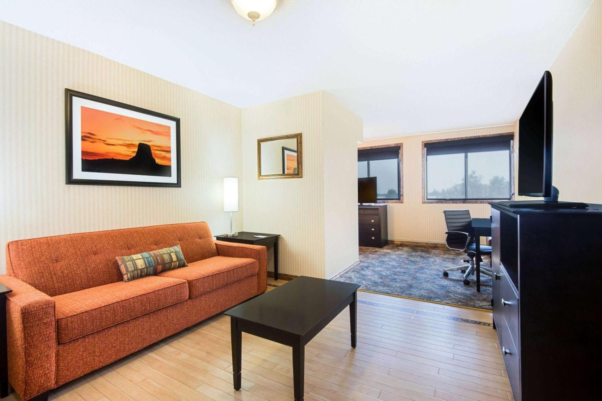 King Suite Atrium View with Sofa Bed