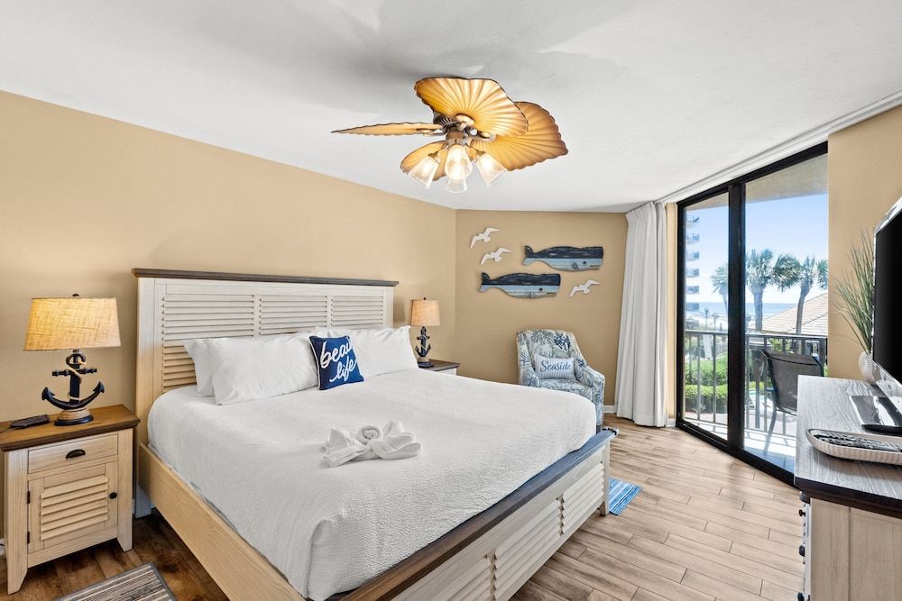 Condo, 2 Bedrooms, Ocean View (212C)