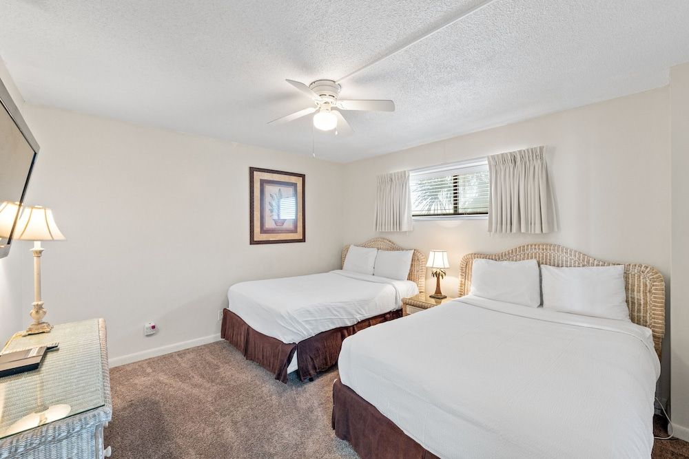 Condo, 2 Bedrooms, Ocean View (310B)