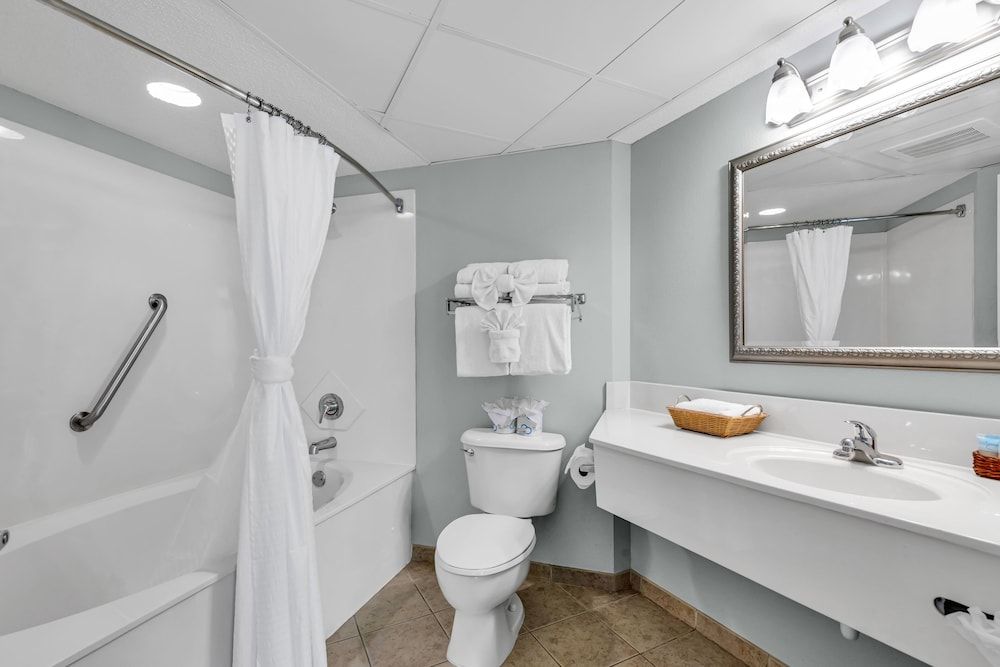 Carolinian Resort Family Condo, 2 Bedrooms, Beach View, Beachfront 15