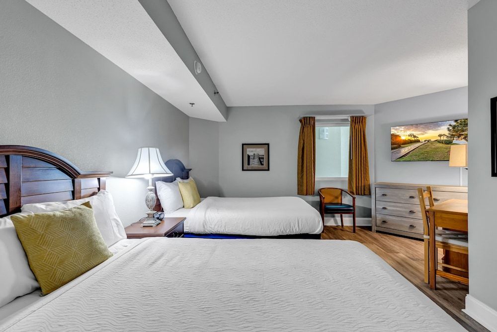 Carolinian Resort Family Condo, 2 Bedrooms, Beach View, Beachfront 5