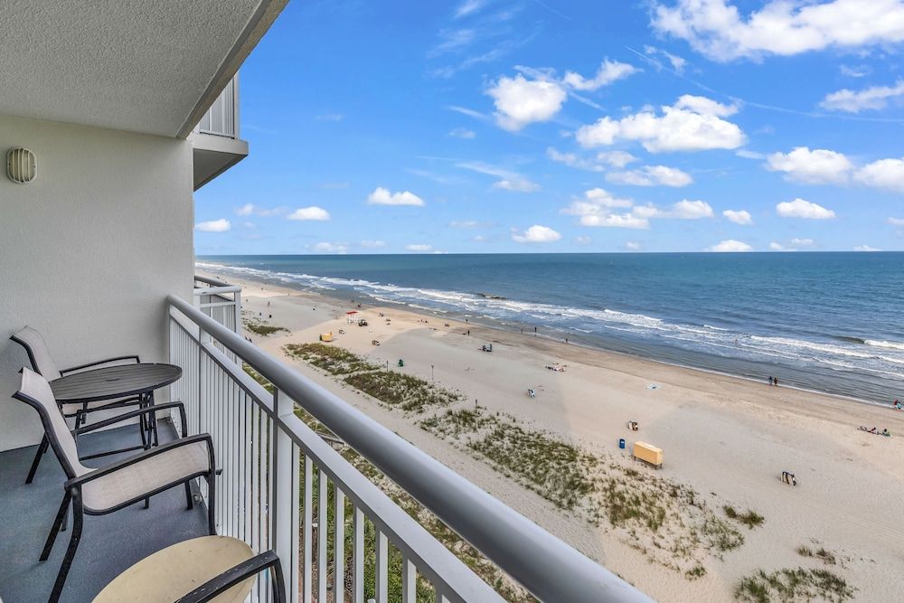 Carolinian Resort Family Condo, 2 Bedrooms, Beach View, Beachfront 8
