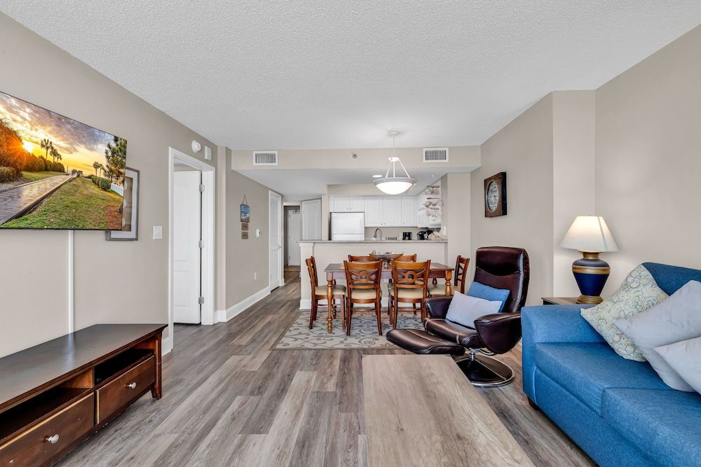 Carolinian Resort Family Condo, 2 Bedrooms, Beach View, Beachfront 17