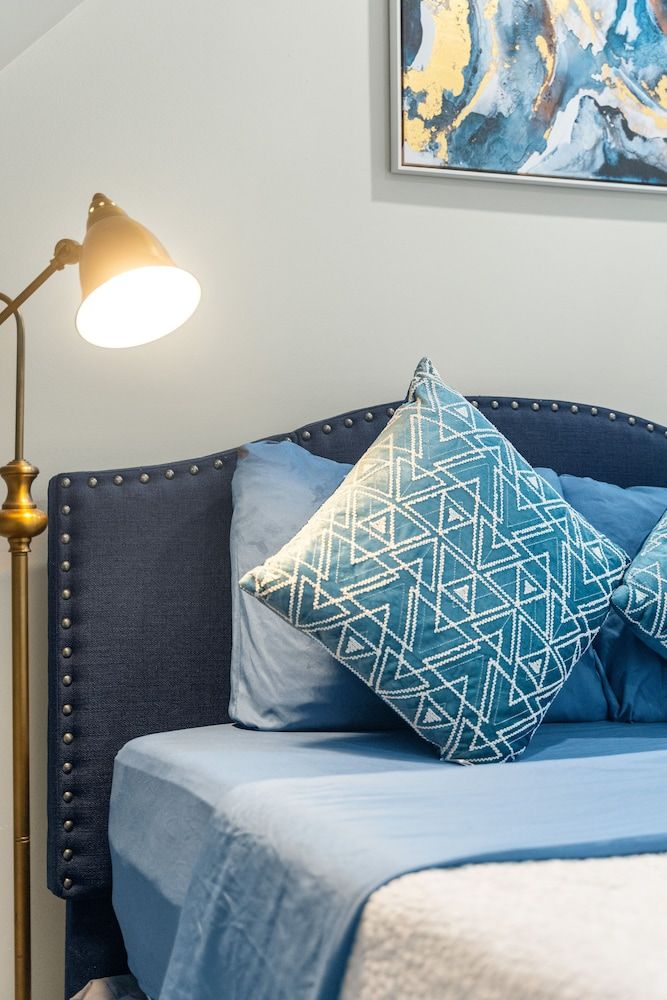 Tudor Place Luxury House, 4 Bedrooms, Non Smoking, Fireplace 11