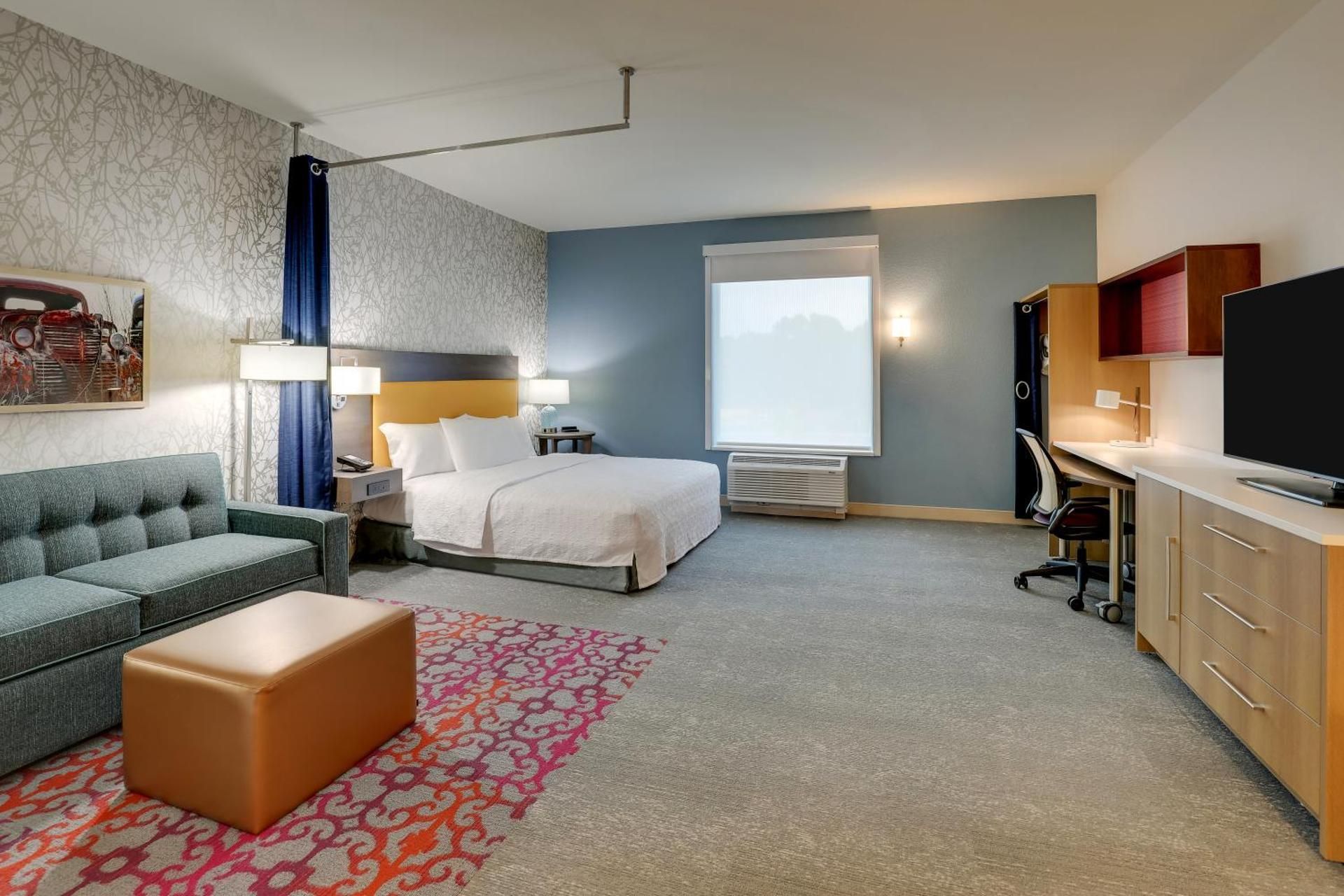 1 King Hearing Accessible Studio Suite