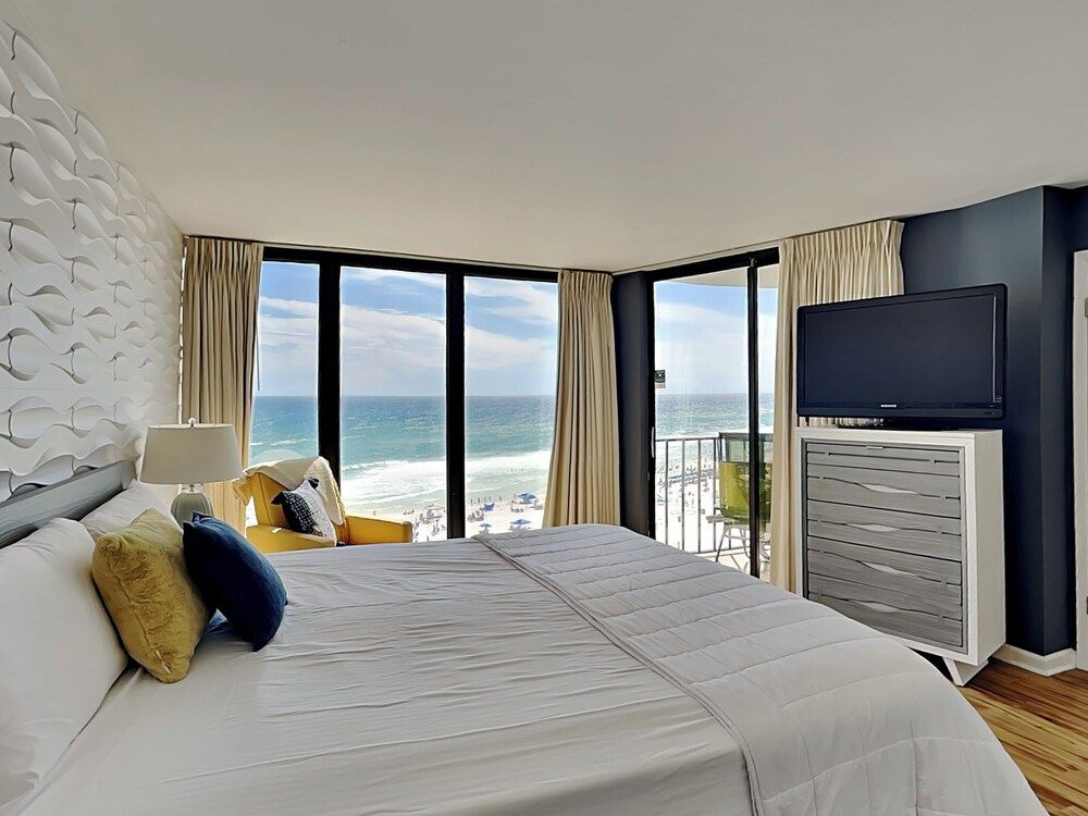 Condo, 1 King Bed with Sofa bed, Balcony, Ocean View (#704 - No Pets Allowed)
